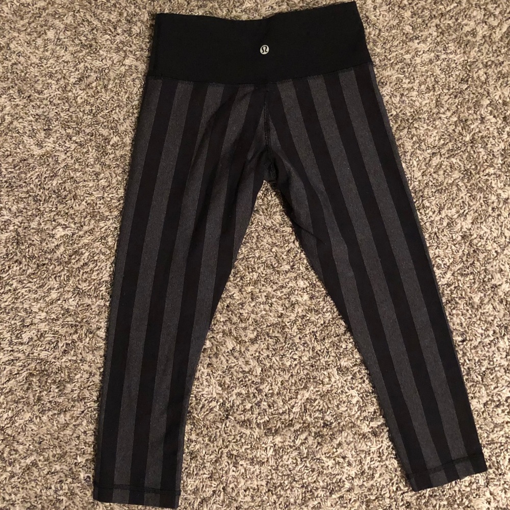 Like-New Lululemon Leggings!!